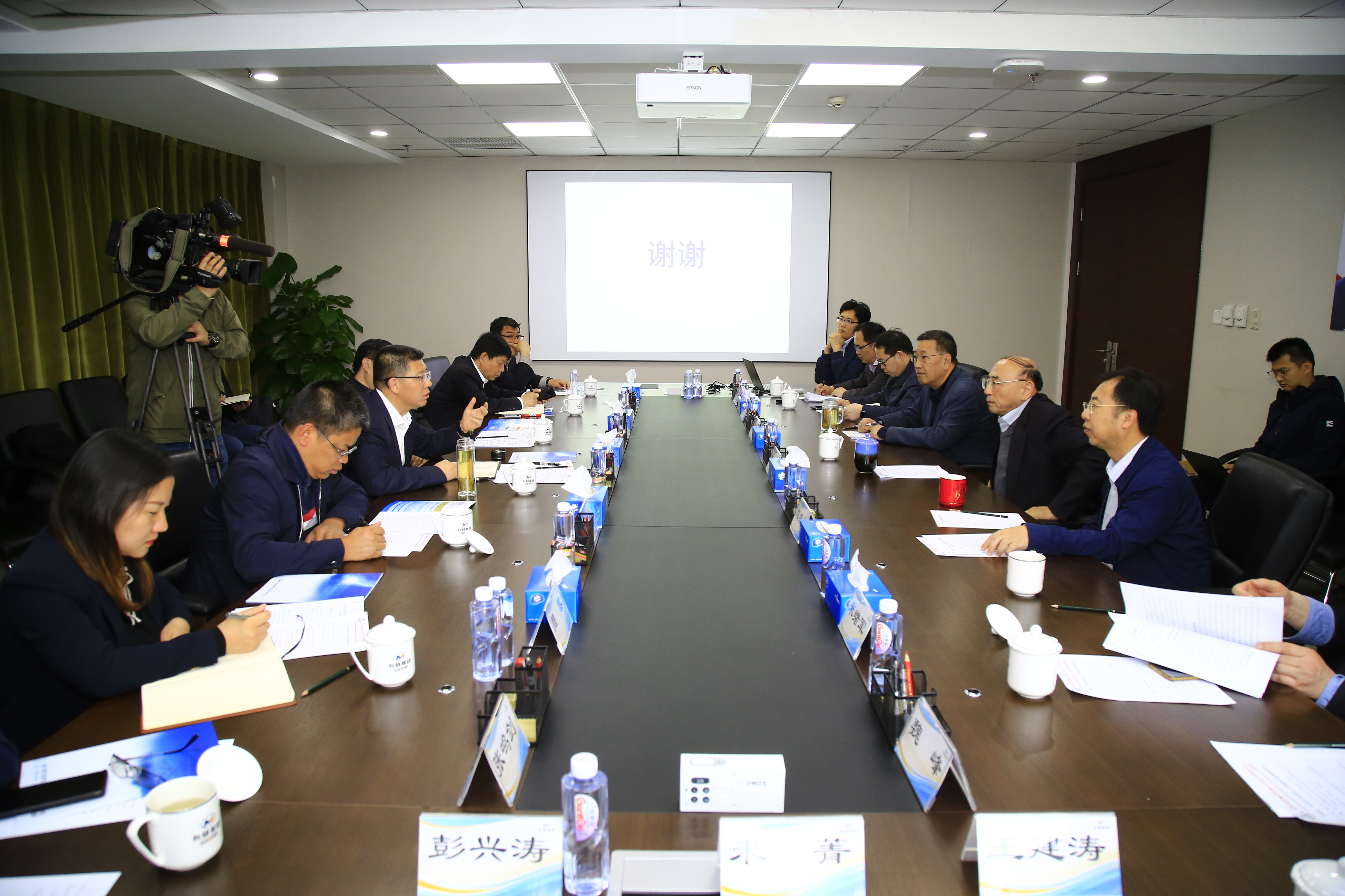 怀柔区委副书记、区长于庆丰一行到访江南官方网页版集团