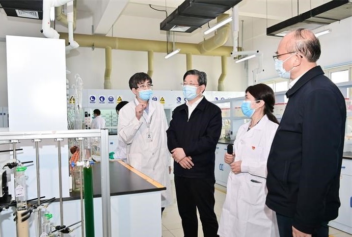 河北省委书记王东峰一行到江南官方网页版稀土调研