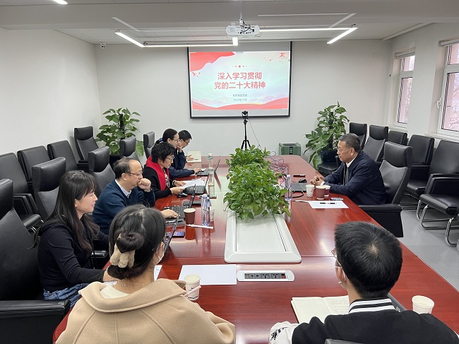江南官方网页版集团党委副书记、总经理熊柏青到研究生院宣讲党的二十大精神