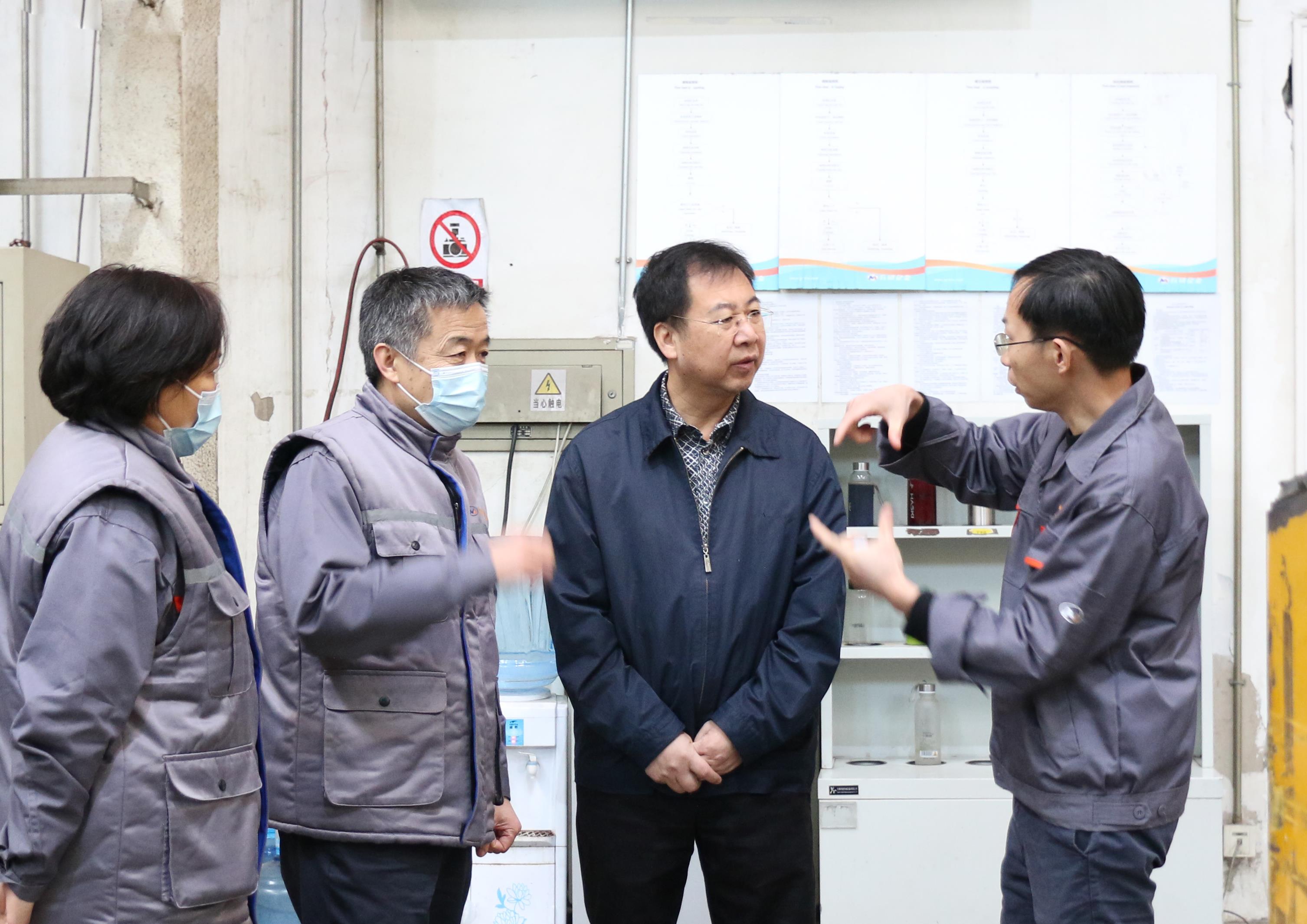 江南官方网页版集团党委书记、董事长赵晓晨到江南官方网页版亿金调研