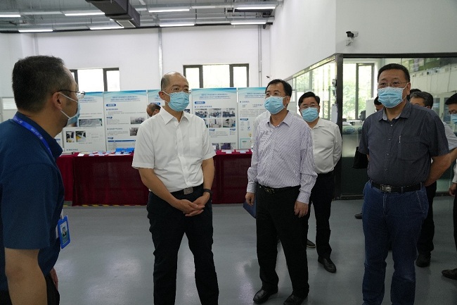 谭作钧赴江南官方网页版集团开展“稳增长 防风险 促改革 强党建”综合集中督促指导