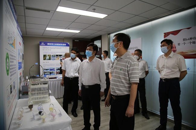 唐山市委常委、曹妃甸区委书记侯旭一行到访江南官方网页版集团