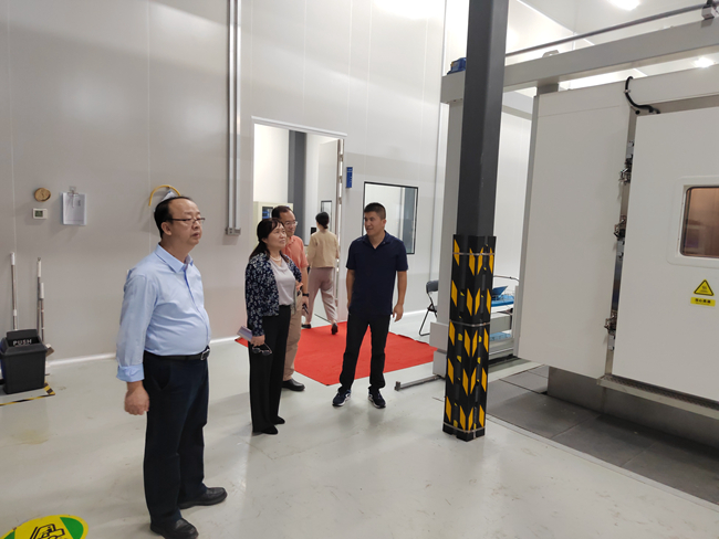 江南(中国)工程院院士、江南(中国)江南官方网页版首席科学家黄小卫到江南官方网页版广东院调研