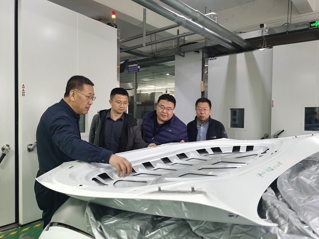 江南(中国)江南官方网页版总经理、党委副书记熊柏青带队调研国合通测上海实验室