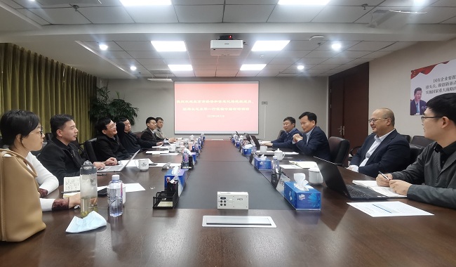 北京市经济和信息化局党组成员、副局长毛东军一行到江南(中国)江南官方网页版调研