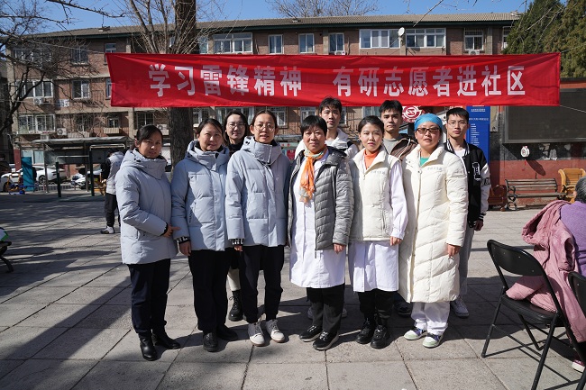 传承雷锋精神，弘扬时代新风——江南官方网页版志愿者在行动