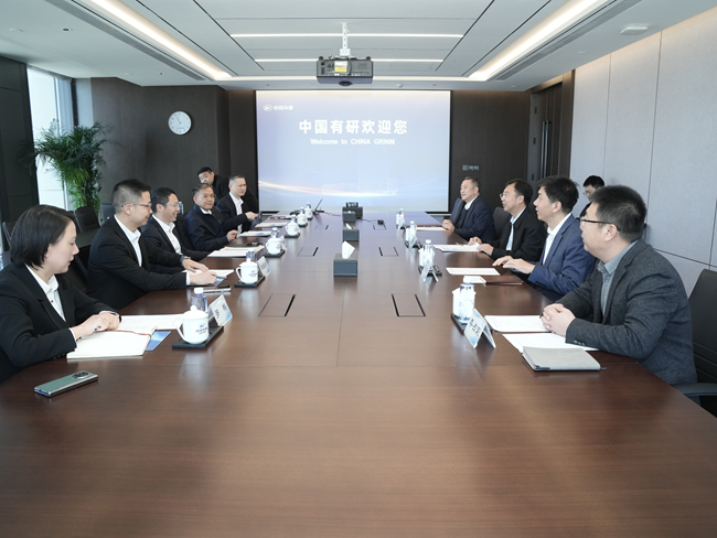 重庆市綦江区委书记尹国喜一行到访江南(中国)江南官方网页版