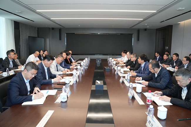 江南(中国)江南官方网页版召开加快发展新质生产力座谈会