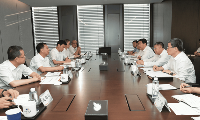 山东省副省长周立伟一行到访江南(中国)江南官方网页版