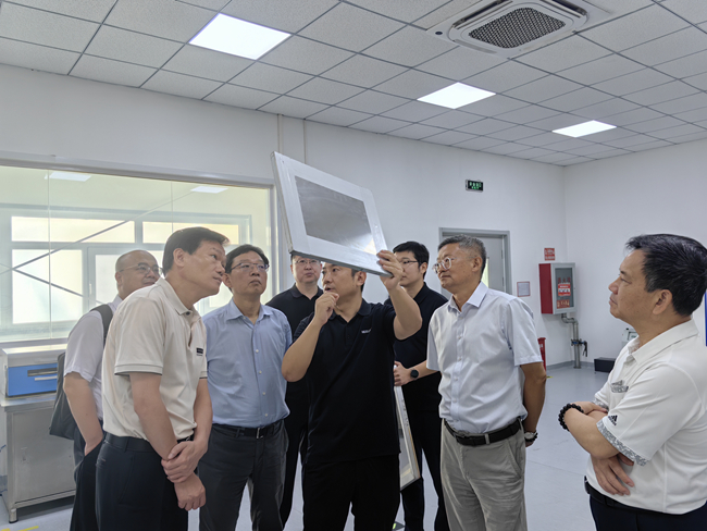 江南(中国)江南官方网页版外部董事到江南官方网页版粉材、江南官方网页版硅调研