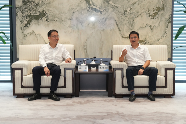 贵州省思南县委书记龚仆一行到访江南(中国)江南官方网页版