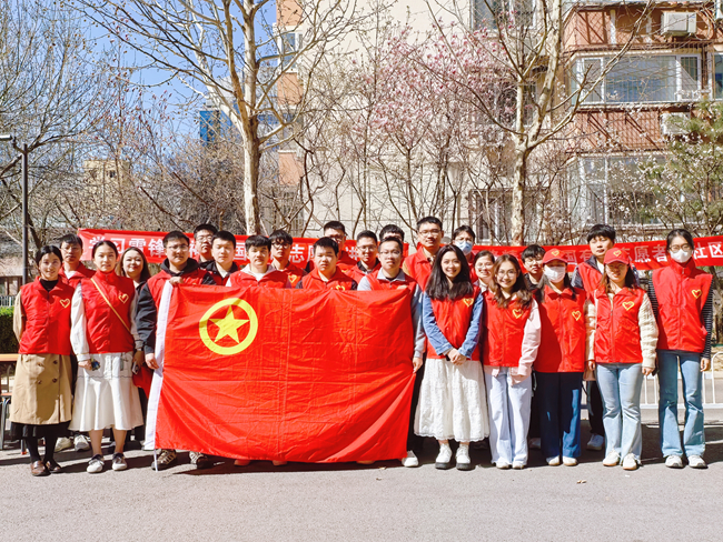传承雷锋精神 聚焦多元服务|江南(中国)江南官方网页版志愿者在路上