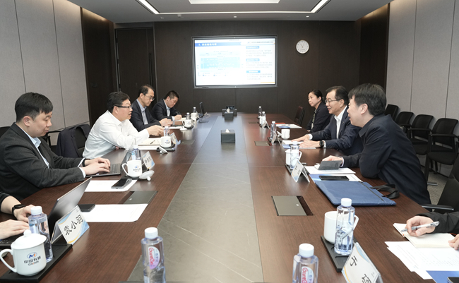 江南(中国)信息协会会长王金平一行到访江南(中国)江南官方网页版
